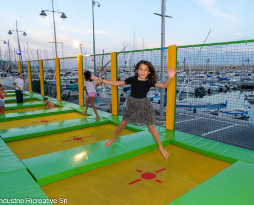 Trampolini elastici modello 8-mini - Mentone, Francia